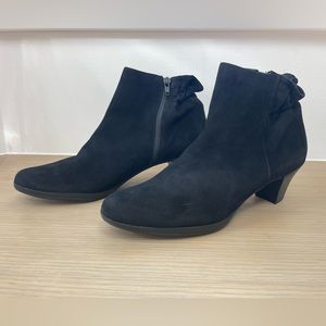 MUNRO Alfie Bootie Size 9.5 Brand New